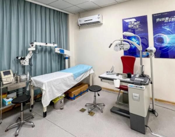 宁波爱尔光明眼科医院诊室