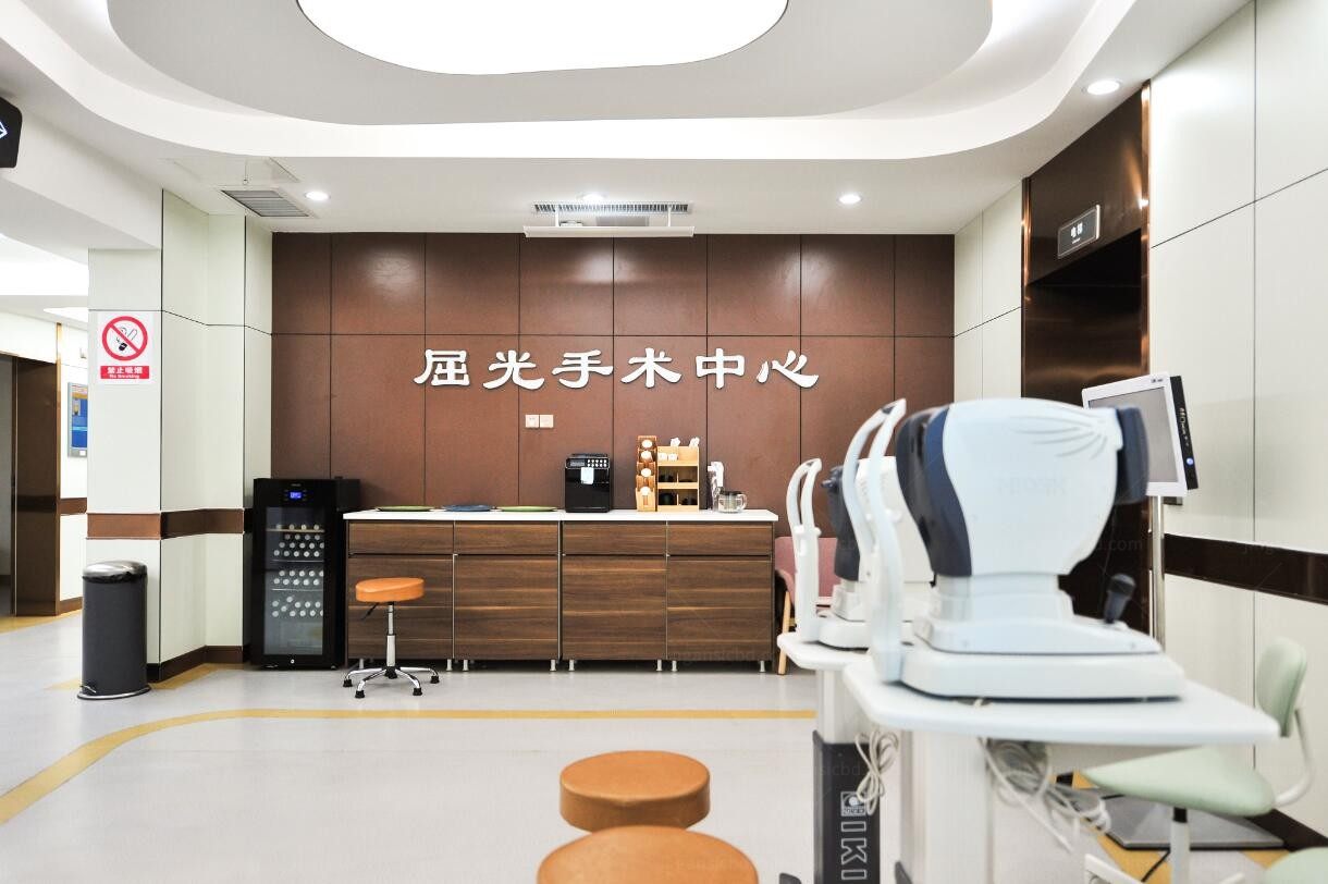 济南华视眼科医院屈光中心