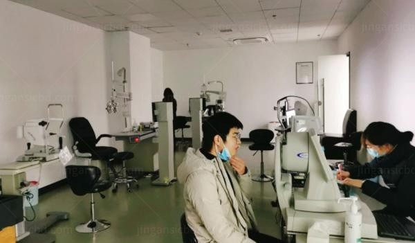 重庆佰视佳眼科验光区