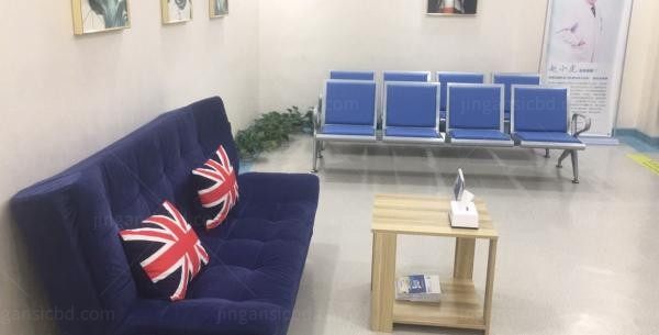 重庆佰视佳眼科候诊区