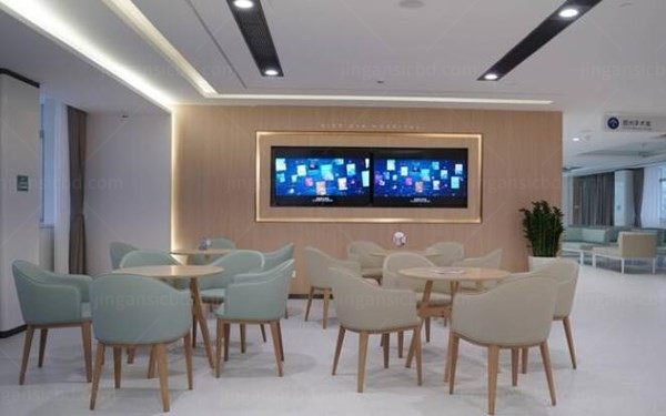 珠海爱尔眼科医院大厅