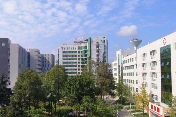 江油市人民医院眼科价格表一览www.jingansicbd.com