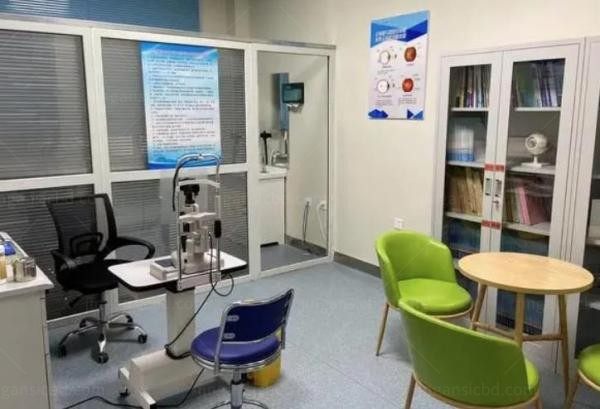 宁夏朝聚开明眼科医院验光区