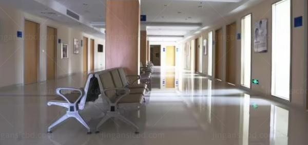 赣州爱尔眼科医院候诊区