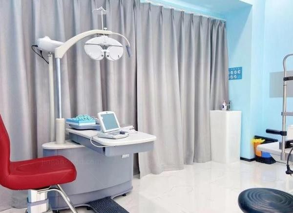 重庆合川爱成眼科医院验光区