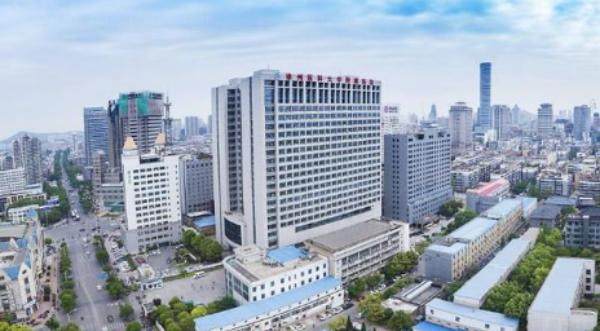 徐州医科大学附属医院眼科近视眼手术费用www.jingansicbd.com