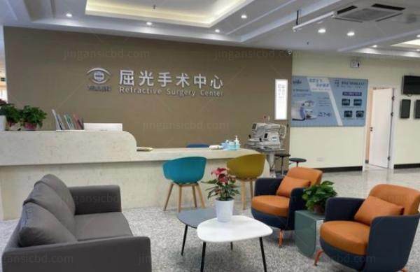 南京东南眼科医院半飞秒激光手术多少钱www.jingansicbd.com