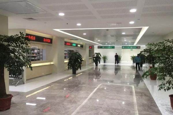 徐州市中心医院眼科价格表公布www.jingansicbd.com