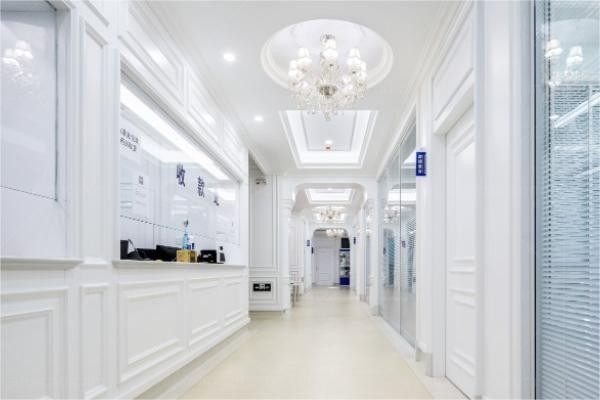 大连麦迪格眼科医院收费处