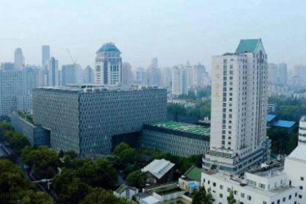 南京鼓楼医院眼科怎么样www.jingansicbd.com