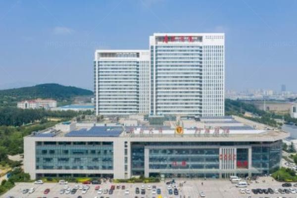 青岛大学附属医院医学美容科门诊楼