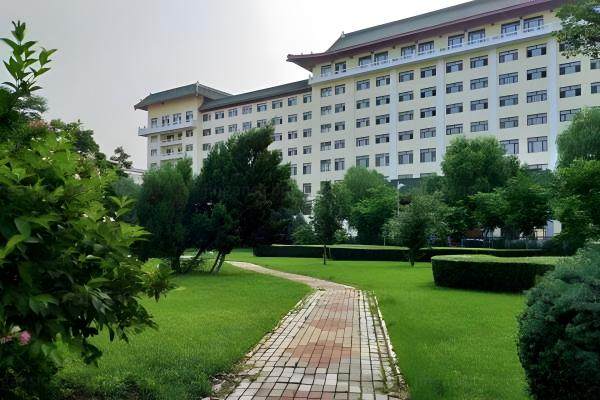 哈医大二院眼科收费价格表www.jingansicbd.com.jpg