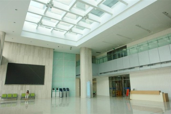 肇庆市第一人民医院眼科做近视眼手术多少钱？jingansicbd.com