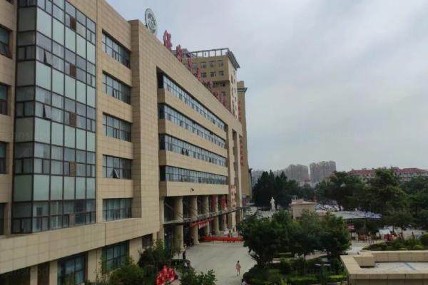 保定市第 一中心医院眼科医生哪个好？韦秋红医生|岳钟医生|张月玲医生经验足技术好.jpg