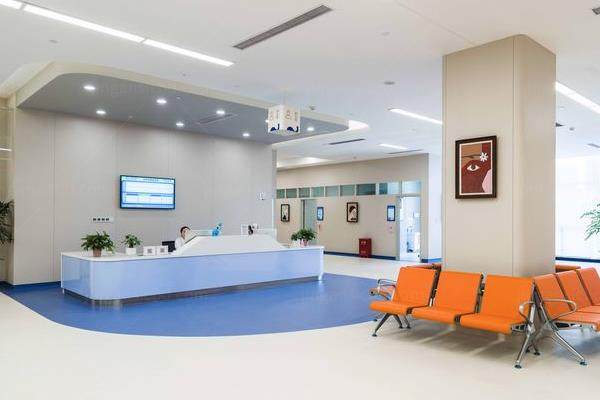 杭州未来科技城医院眼科近视手术价格表www.jingansicbd.com