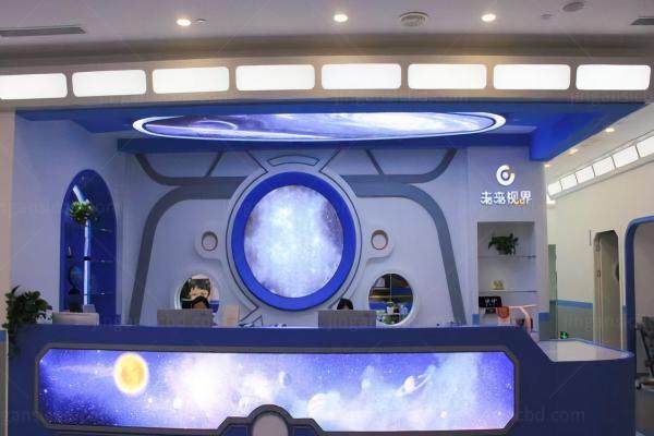 上海未来视界眼科医院魏戈宏www.jingansicbd.com