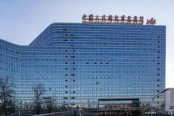 北京301医院眼科医生团队介绍www.jingansicbd.com
