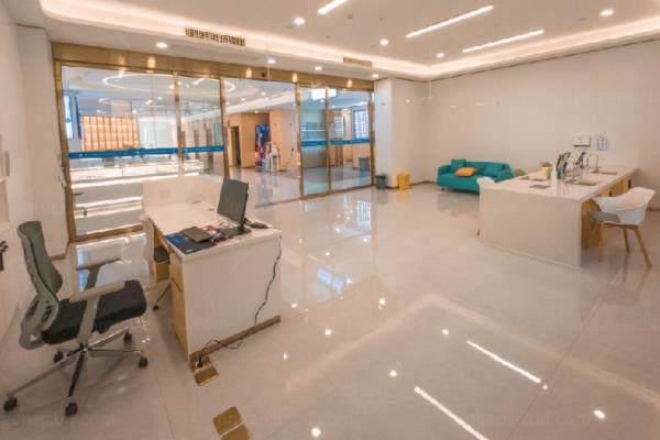 南宁华厦眼科医院配镜价格表在380元起-8800元起+医院地址www.jingansicbd.com.jpg