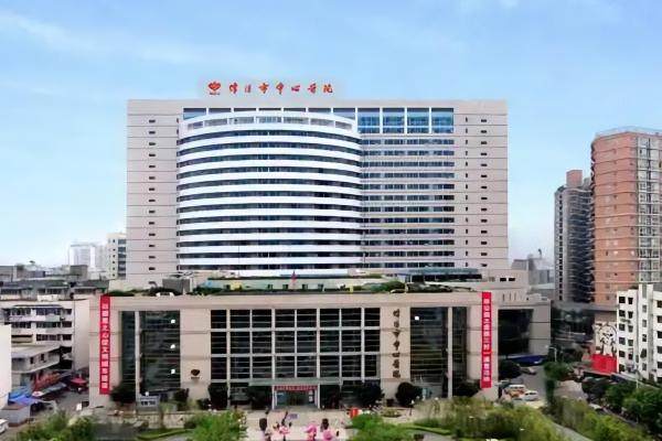 绵阳市中心医院眼科近视手术价格www.jingansicbd.com