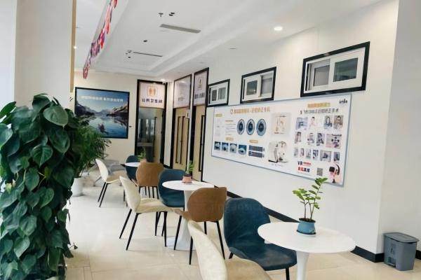 绵阳富临医院眼科近视手术多少钱www.jingansicbd.com