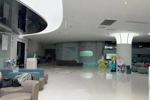 成都睛彩眼科医院华西专 家坐诊www.jingansicbd.com