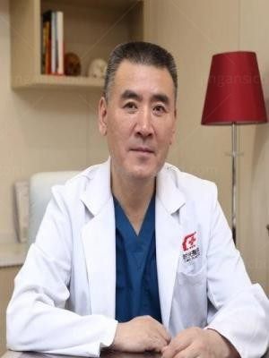 何晋龙
