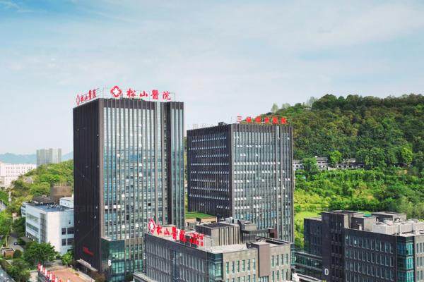 重庆松山医院整形科肖林怎么样？yimei.360tulou.com.jpg