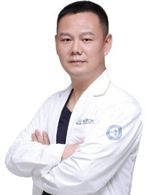 李卫华
