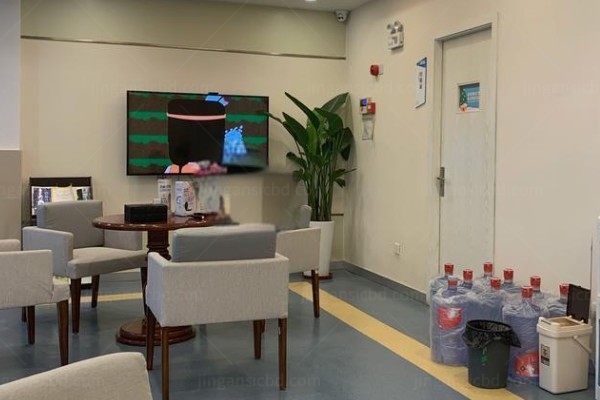 安徽天鹅湖口腔医院收费标准曝光!含种植牙/牙齿矫正/镶牙等价目表.jpg