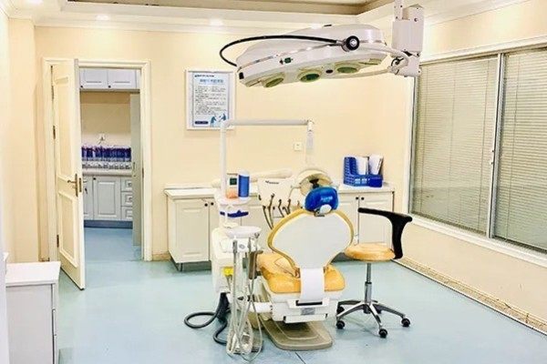 沈阳欢乐口腔医院诊疗室