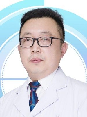 周磊