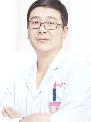 赵煜楠
