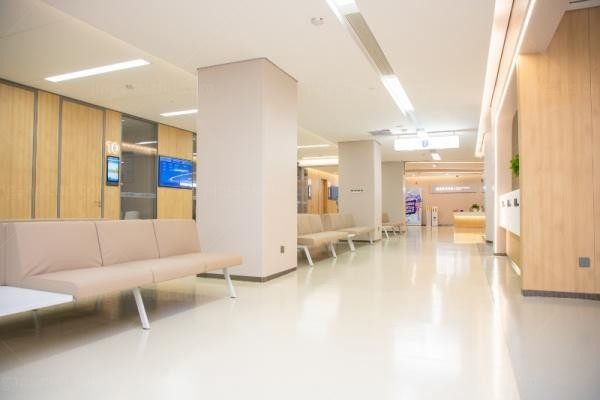 乌鲁木齐普瑞高新眼科医院