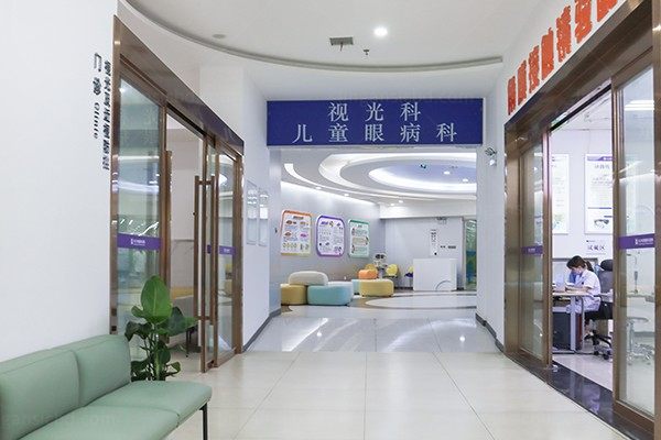 长沙星城宏朗眼科医院2.jpg.jpg