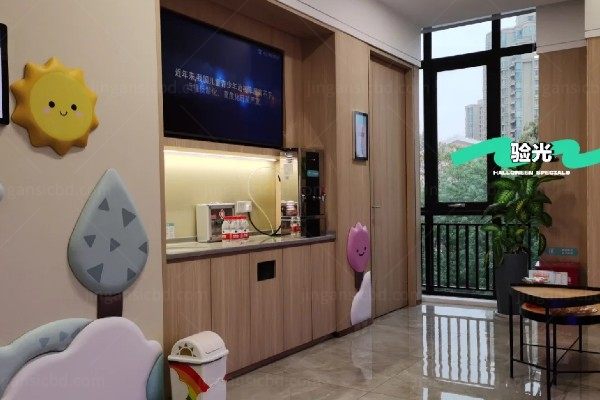 李海燕博士icl晶体手术.jpg