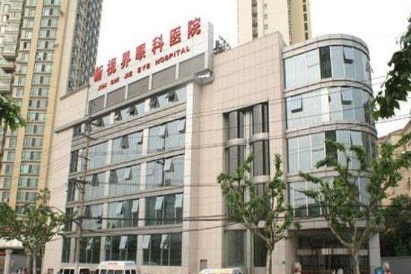廉井财做近视手术有哪些优势？.jpg