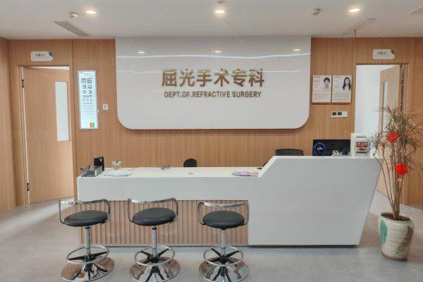 保定新视眼科医院哪个医生好?近视手术医生刘素娟好/白内障<span style=